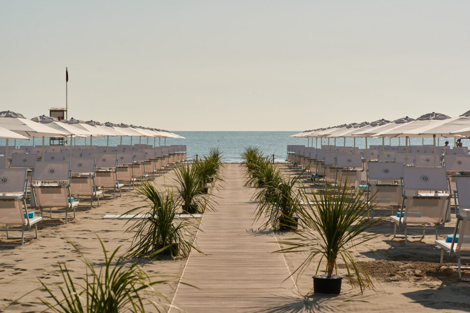 bagno giuliano spiaggia a Milano Marittima con prenotazione online